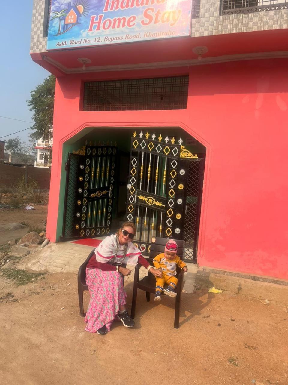 Indiana Home Stay Khajuraho Bagian luar foto