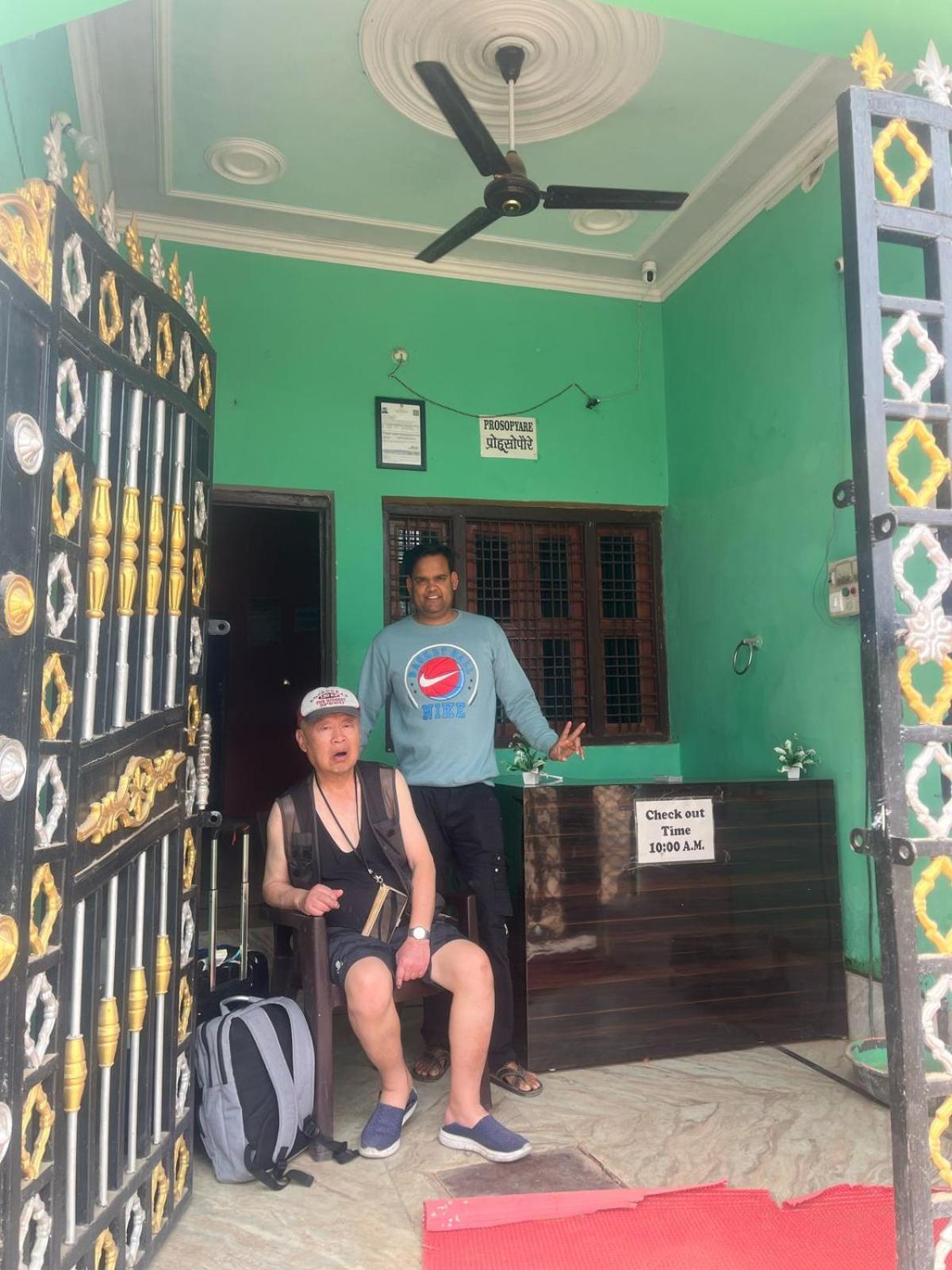 Indiana Home Stay Khajuraho Bagian luar foto
